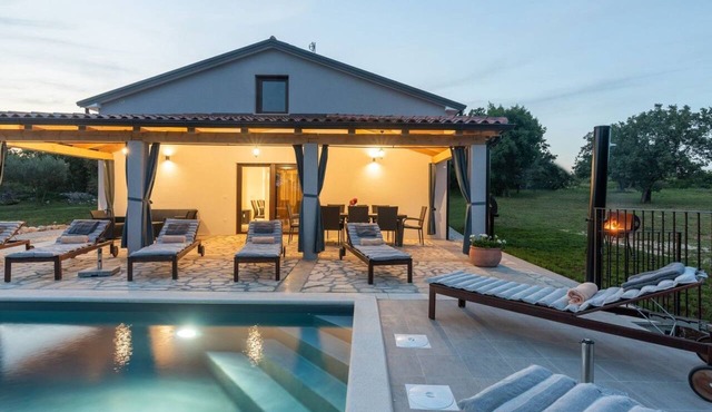 "Villa Bibali" mit privatem Pool by Interhome
