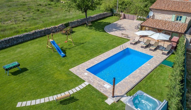 Villa Carbunera (Istria - Marcana)