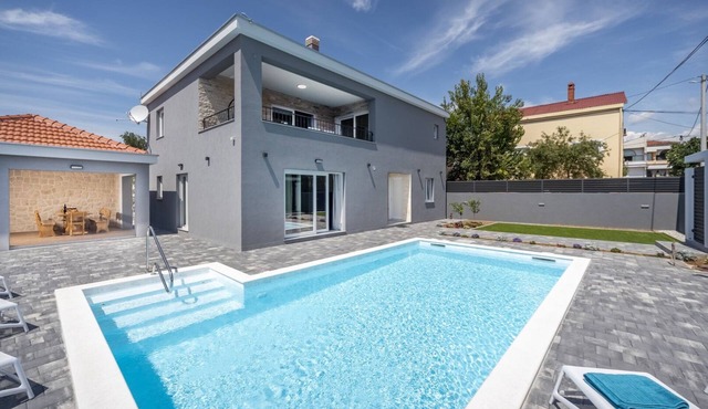 Villa Danica by Villas Guide in Bibinje