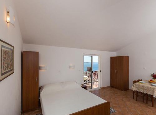 Villa Dubravka - Premium Studio Apartment with Balcony and Sea View Apartman 2 in Mlini