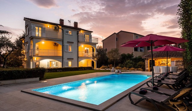 Villa Duga in Poreč for 12 people with 36 m2 heated pool, sea view & only 1,2 km from beach in Porec