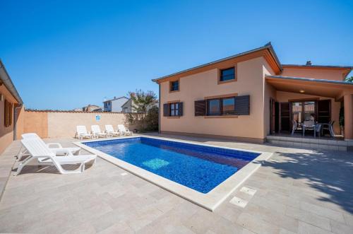 Villa Ena