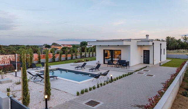 Villa Enija ZadarVillas in Nin