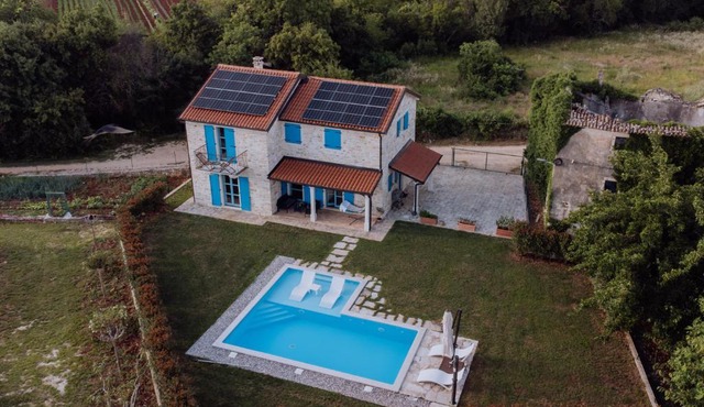 Villa Francesca with Private Pool & Designer Interior in Kaštel