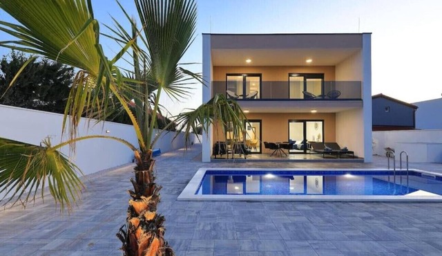 Villa Good Vibes with heated pool in Vrsi