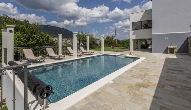 VILLA GREY STONE, Zvečanje - Omiš in Zvecanje