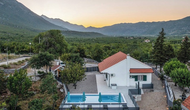 Villa Ika in Raščane