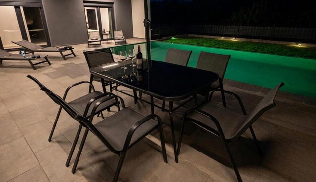 Villa INNA in Maružini