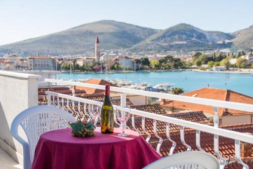Villa Jadran Trogir ćiovo in Trogir