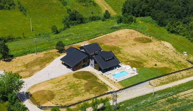 Villa Josephine - Vidrovaca Lika by Villas Guide in Plaški