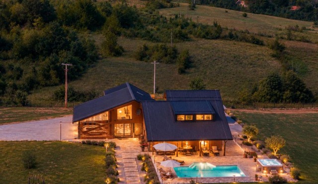 Villa Josephine - Vidrovaca Lika by Villas Guide in Plaški