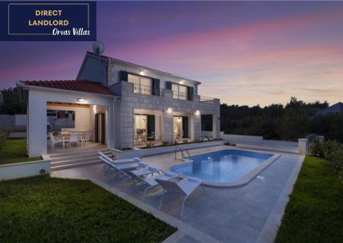 Villa Makarac - Heated Pool, Beach 140m & Kids Playground I Brač