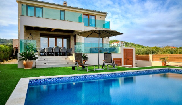Villa Masanda with Pool