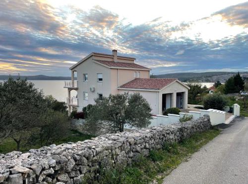 Villa Mebelle - Meerblick und Natur zu jeder Jahreszeit
