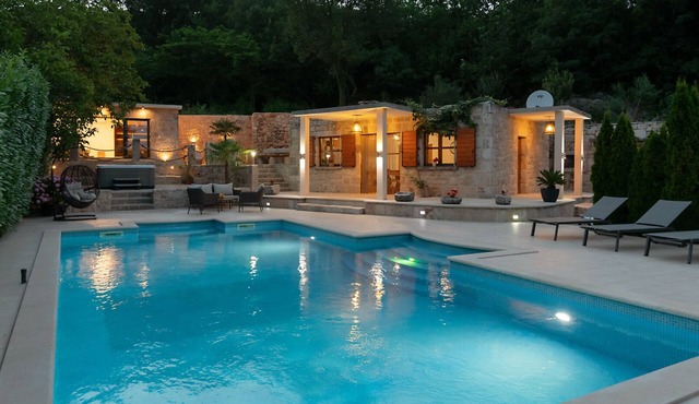 Villa Mia by Villas Guide in Krivodol