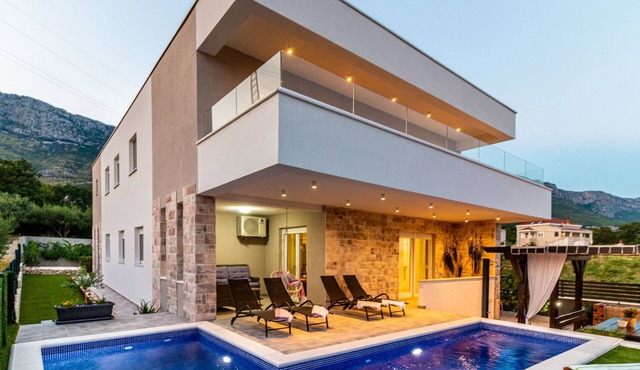 Villa Olea- Pool, Grill, Nähe Flughafen Split by Interhome in Kaštel Sućurac