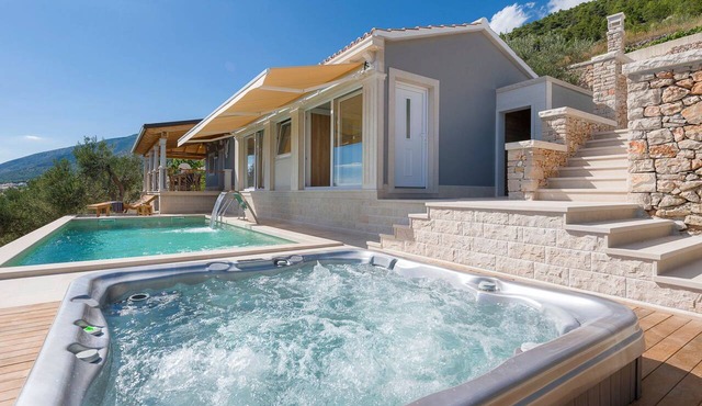 Villa Posa - Two Bedroom Villa, Sleeps 4 in Bol
