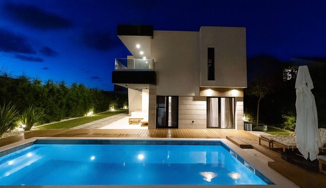 Villa Positiva with heated pool in Vir