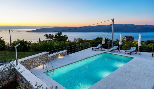 Villa Prisunac (Kvarner - Brseč)