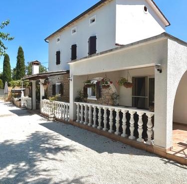 Villa Roža