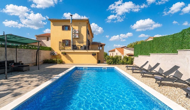 Villa Romito (Istria - Kaštelir) in Kaštelir