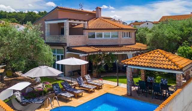 Villa Sabrina by Villas Guide in Višnjan
