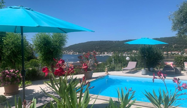 Villa Saranda in Supetarska Draga