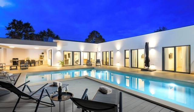 Villa Savrani (Istria - Rudani)