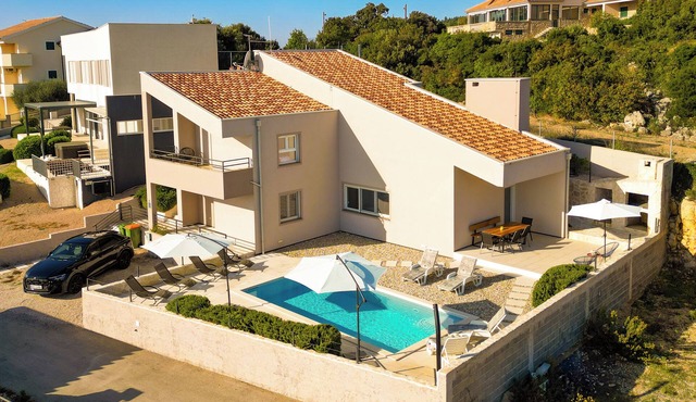 Villa-Simon - your retreat on the Croatian coast. Direct access to the sea! in Posedarje