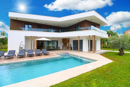 Villa Sisan 2344