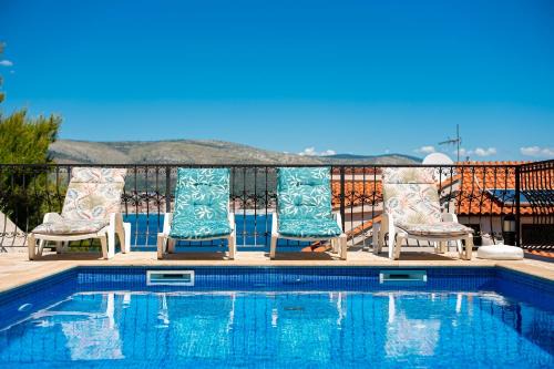 Villa Sunset Apartments in Okrug Donji