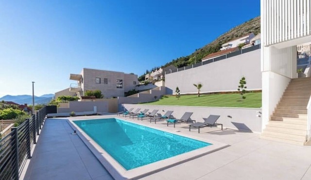 Villa Sunset - Two Bedroom with Balcony and Sea View; Shared Swimming Pool in Dubrovnik
