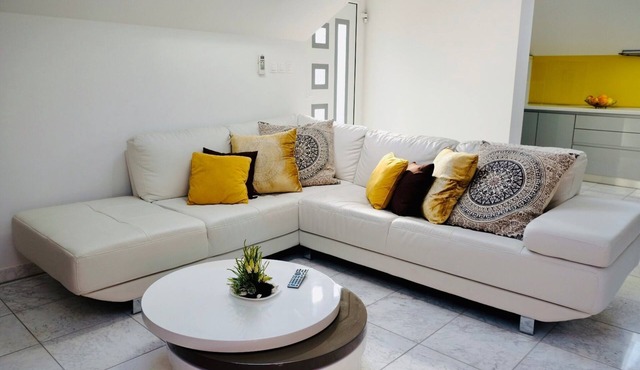 Villa Tonika -Two Bedroom Apartment with Terrace (A2) in Povlja