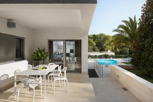 Villa Valsavia-apartment Borik with pool and SPA in Rovinj