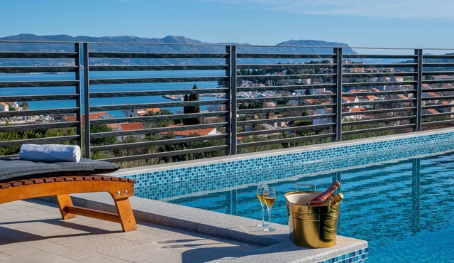 Villa Vega with Swimming Pool in Lumbarda