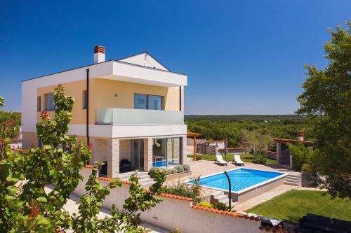 Villa White in Barbariga