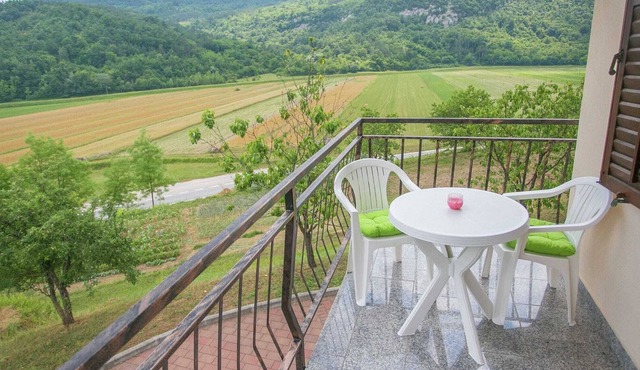 Villa with beautiful view on valley of the longest Istrian river Mirna