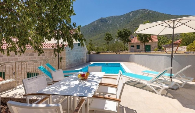 Villa Zorica, villa with private pool in Zupa in Župa
