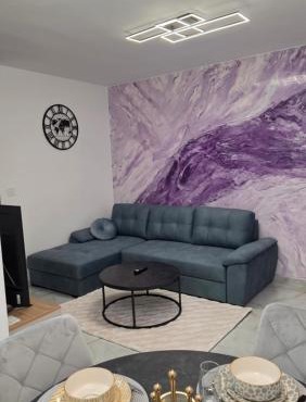 Violet Apartman in Veternik