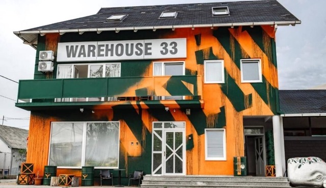 WAREHOUSE 33 Apt.2/4.5 km from centre. Family-sized condo's with parking. in Grad Zagreb