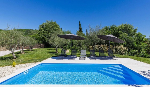 Wonderful private villa for 6 guests with WIFI, private pool, A/C, TV, terrace and panoramic view