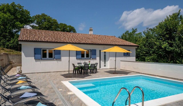 Wonderful private villa with private pool, A/C, WIFI, TV, terrace, pets allowed and panoramic view