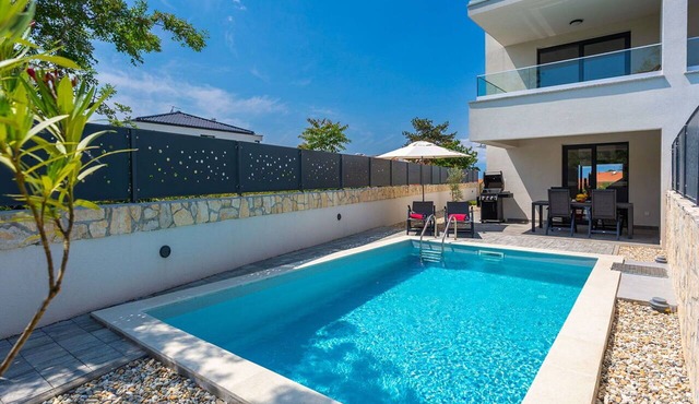 Wonderful villa for 6 people with A/C, private pool, WIFI, TV and terrace