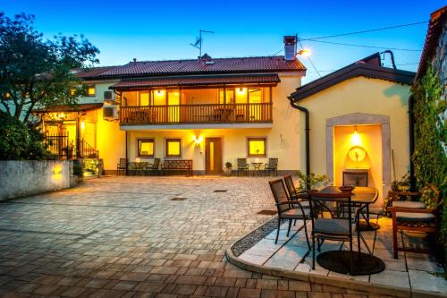Zenja apartments & Entire property - Free Private Parking in Divaca