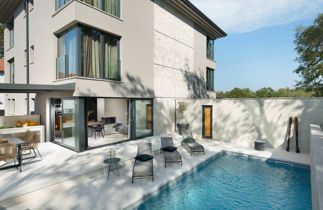260 m² Accommodation ∙ 4 bedrooms ∙ 10 guests in Križine