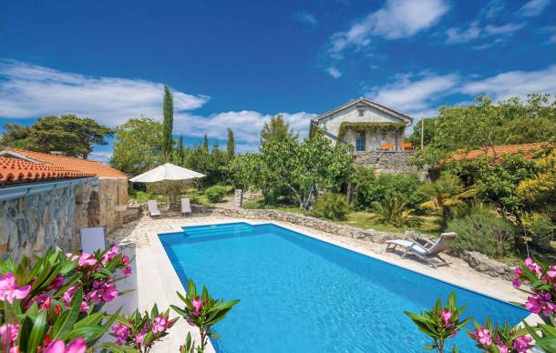 3 bedroom accommodation in Malinska in Nenadići