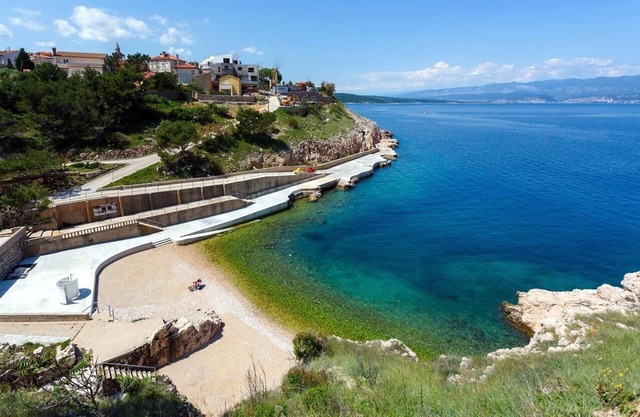 Apartment Luka - with parking; R2(2) - Vrbnik, Island Krk, Croatia