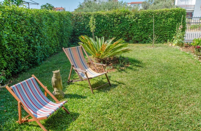 Apartments and Room Novokmet (27291-A1) - Rogoznica in Rogoznica