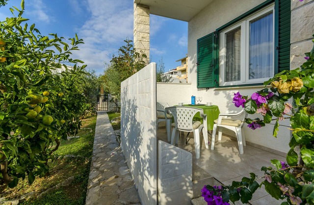 Apartments Mate (47001-A3) - Okrug Gornji (Ciovo) in Okrug Gornji (Ciovo)