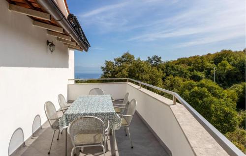 Awesome Apartment In Brsec With Wifi in Brseč
